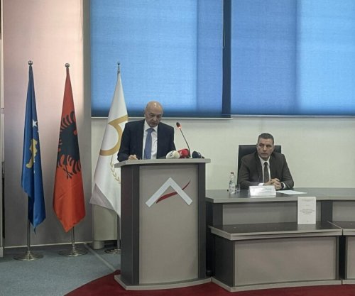 Isa Mustafa promovon librin për konvergjencën ekonomike të Kosovës me BE-në