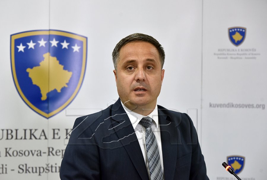 Driton Selmanaj i nënshtrohet një operimi në boshtin kurrizor, thotë se ndërhyrja ishte e suksesshme