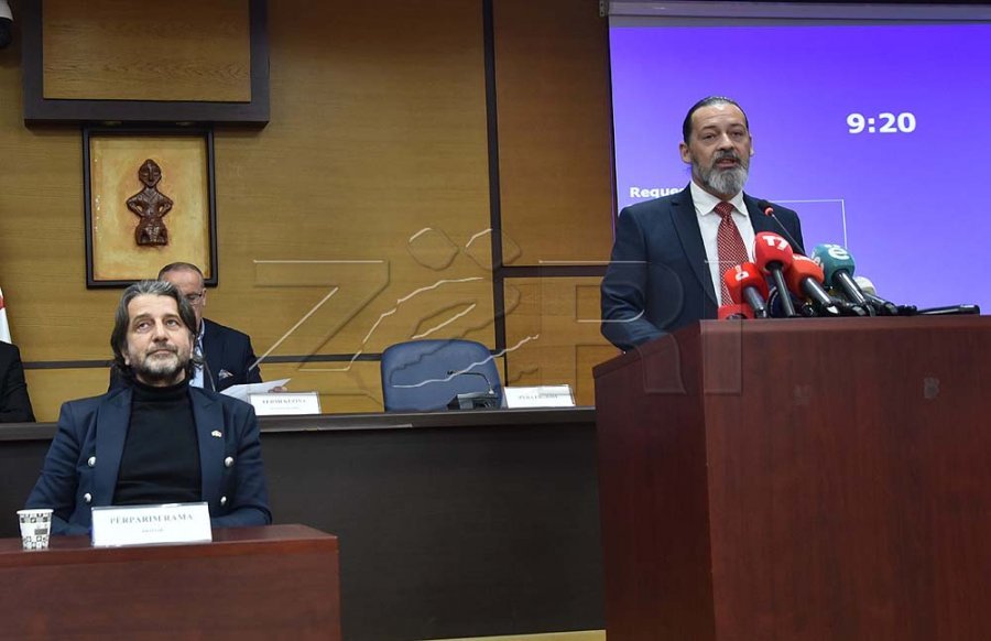 Teleferiku i Gërmisë - Sveçla kritikon për mungesë buxheti e Rama premton realizimin