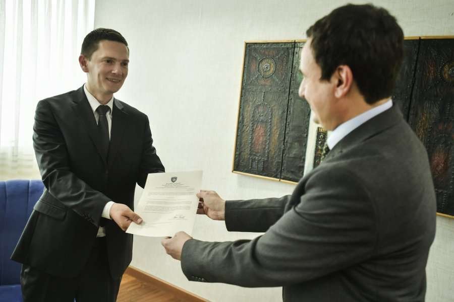 Agon Dobruna emërohet zëvendësministër i parë në Ministrinë për Punë, Familje dhe Vlera të Luftës Çlirimtare