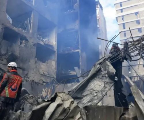 Kryeministri i Libanit kërkon mbështetjen e Pakistanit për ndalimin e sulmeve izraelite në Liban