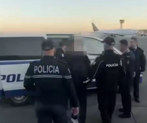 Ekstradohet nga Italia 49-vjeçari i akuzuar për organizimin e vrasjes së tre shqiptarëve  [video]