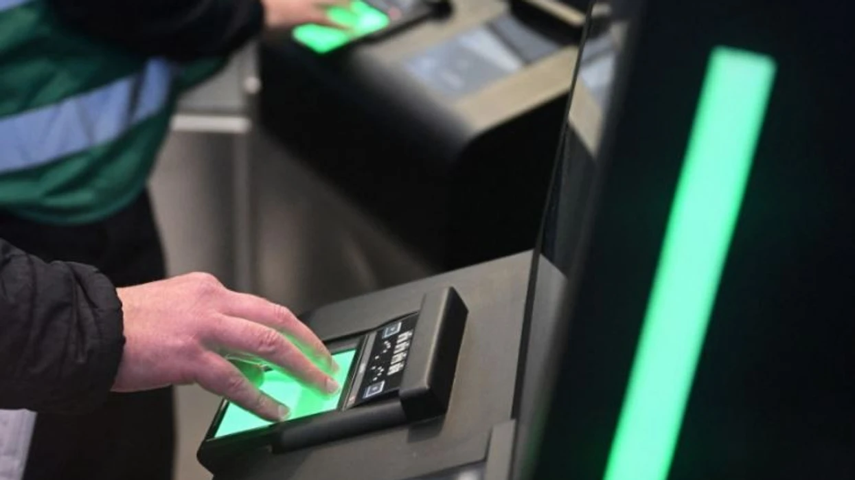 Ndryshime në udhëtimet në BE nga 10 prilli, nis zbatimi i plotë i sistemit EES – çfarë duhet të dimë