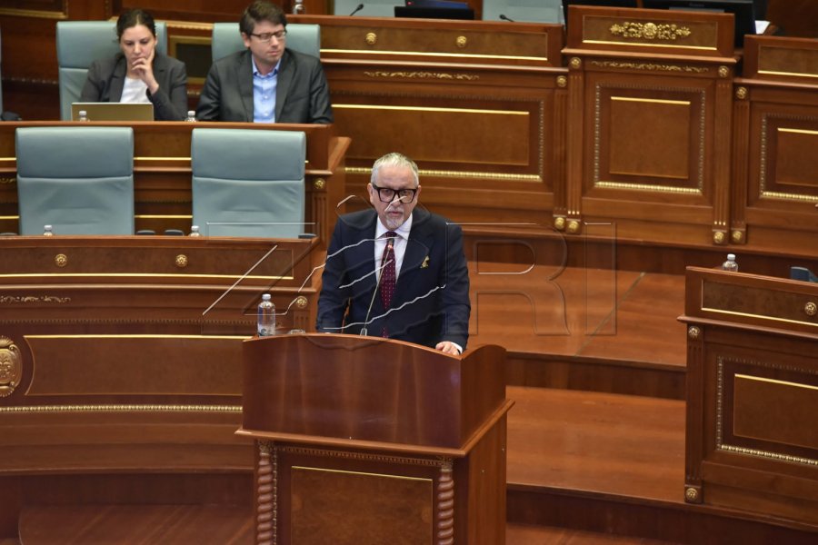 Vitia u përgjigjet kritikave të deputetes Kadrijaj: Në Klinikën Emergjente janë 25 krevate