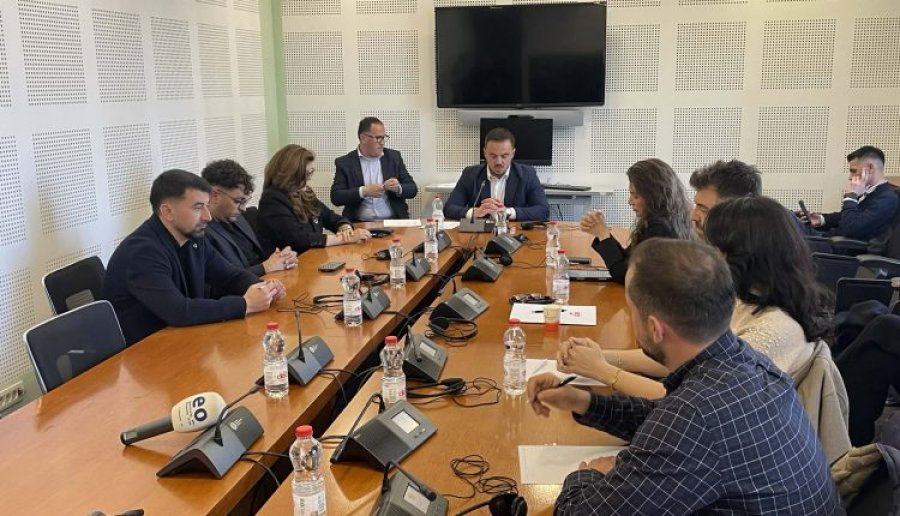 Komisioni Ad-Hoc dështon të shqyrtojë listën e kandidatëve për anëtarë të KPM-së