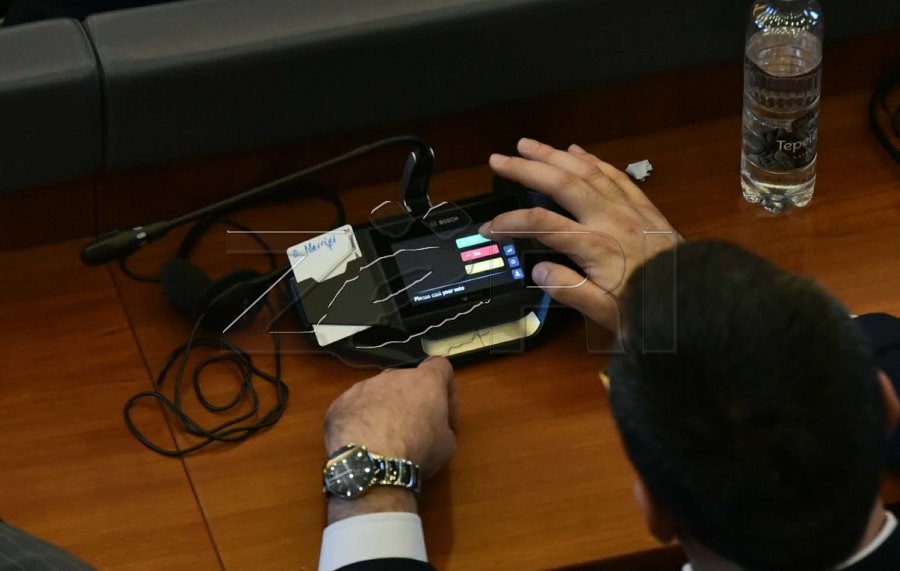 Dështon rishikimi i buxhetit në Kuvend