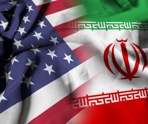 Qetësohen gjakrat, dy anije amerikane kalojnë në Ngushticën e Hormuzit