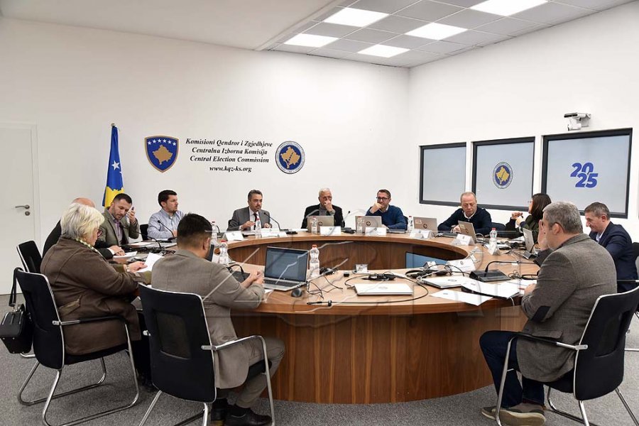 Haxhiu paralajmëron se do t`i jep përparësi Rregullores së Kuvendit ndaj Kushtetutës për përbërjen e KQZ-së