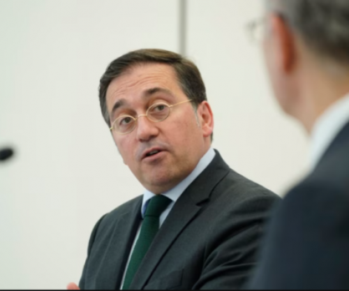 Spanja rihap ambasadën në Teheran