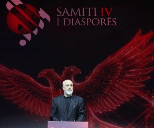 “Shqipëria do të bëhet”, Rama citon Ismail Qemalin dhe Fan Nolin në Samitin e Diasporës