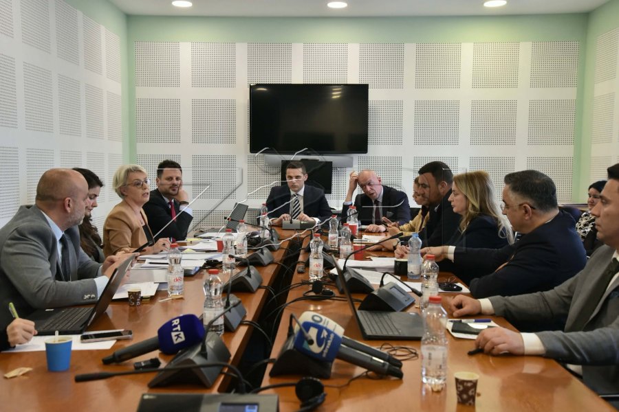 Projektligji për Byronë Shtetërore për Verifikimin dhe Konfiskimin e Pasurisë përplas pushtetin dhe opozitën