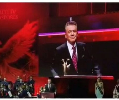 Ilir Shaqiri nderohet në Shqipëri: Këtë mirënjohje dua ta ndaj me çlirimtarët