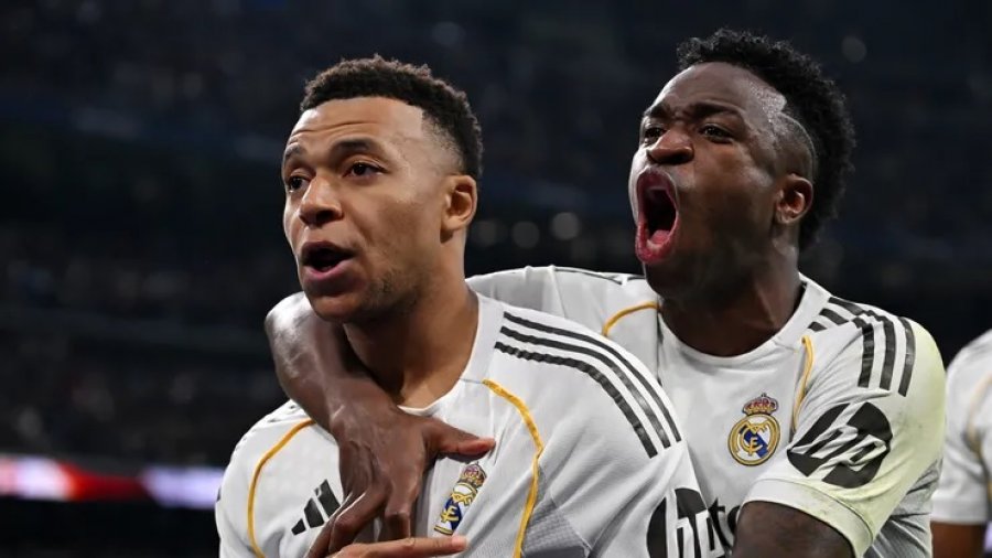 Super pjesë e parë në Allianz Arena: 5 gola, gjithçka e hapur