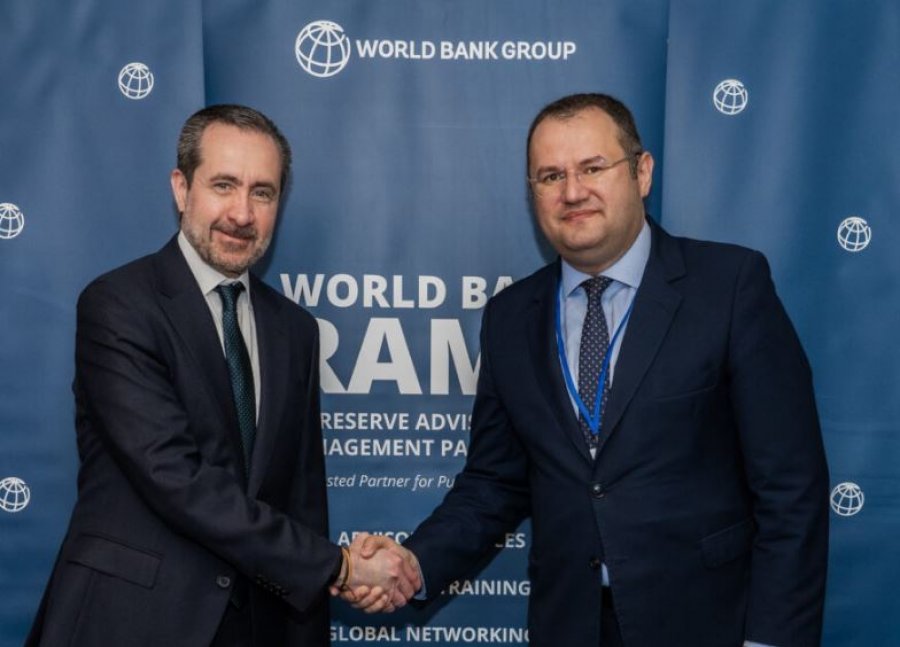 Guvernatori i BQK-së takon Drejtuesin e Thesarit të Grupit të Bankës Botërore