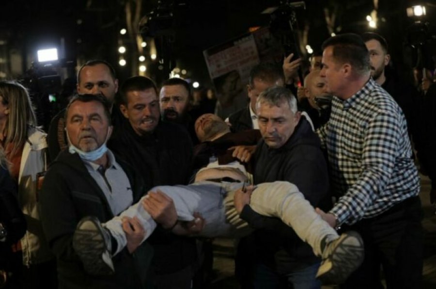 Përshkallëzohet protesta e PD-së, katër të lënduar mes tyre edhe një polic