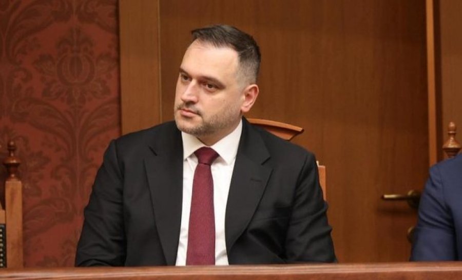 Ministri i Mbrojtjes i Shqipërisë sot në Kosovë, do të takohet me Maqedoncin