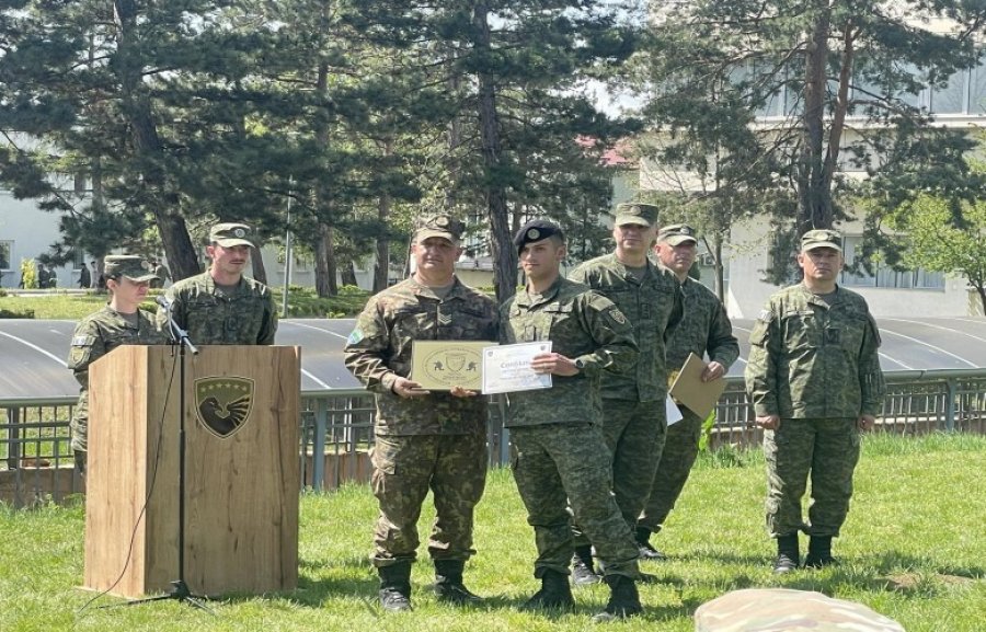 Elvis Qitaku i FSK-së fiton garën ndërkombëtare “Ushtari më i mirë”