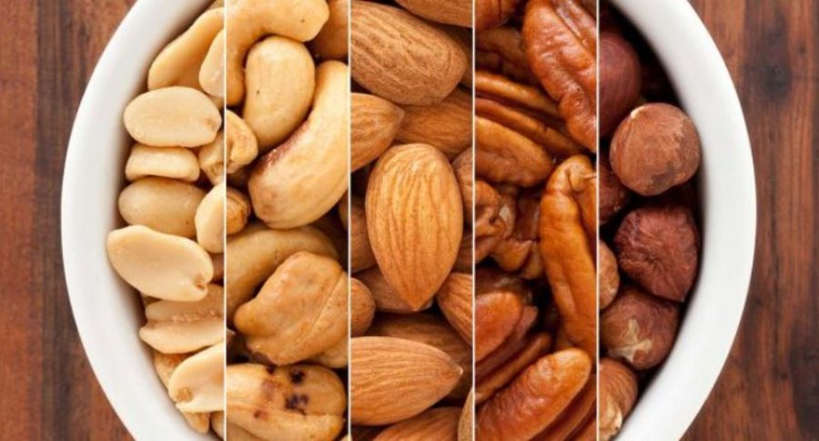 Fëstëkët dhe arrat reduktojnë rrezikun nga sulmi i zemrës për 33%