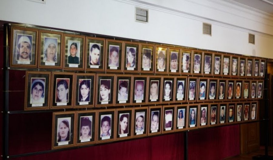 27 vjet nga masakrat në Poklek dhe Çikatovë