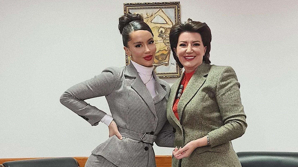 “Tezja e Daskanit”, Dafina Zeqiri i bën urimin e veçantë për ditëlindje ish-presidentes Jahjaga