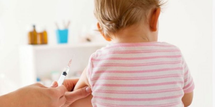 Infektologu Sadiku: Vaksina kundër fruthit s’ka asnjë lidhje me autizmin