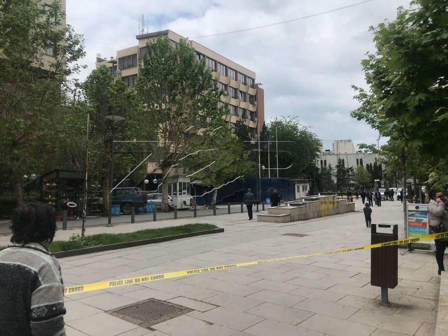 Ambasadori i SHBA-së në NATO viziton Kosovën, Policia njofton për qarkullimin rrugor