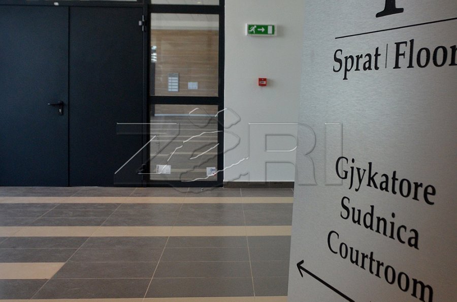 Shtyhet seanca për krime lufte ndaj dy të akuzuarve, shkak mosdërgimi i urdhëresës për Njësinë e Transportit të të akuzuarve