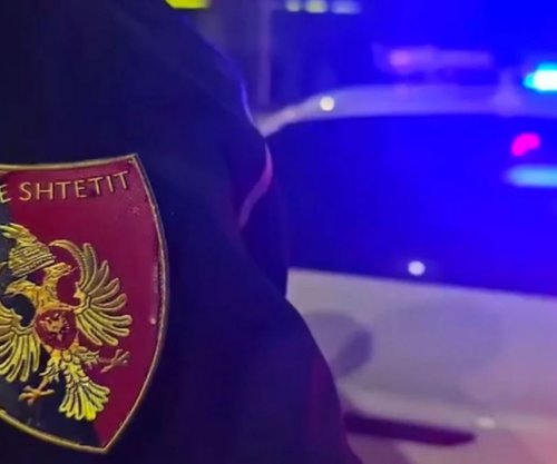 Alarm për bombë në një qendër tregtare në Tiranë, reagon policia