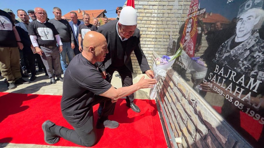 Haradinaj kujton daljen publike të UÇK-së dhe rolin e Drenocit në luftën çlirimtare