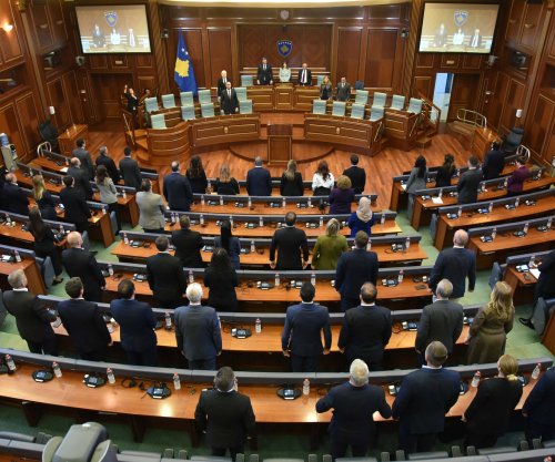 “Figurë e shquar e kombit shqiptar”, deputetët nderojnë akademikun Rexhep Qosja