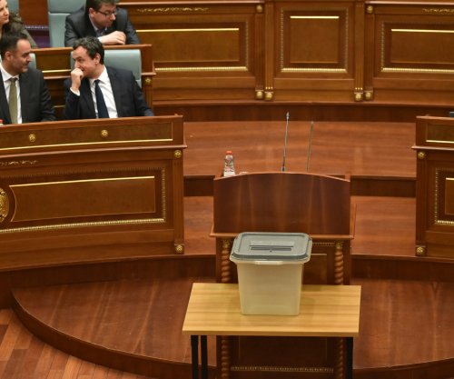 LIVE | Seanca për zgjedhjen e presidentit, opozita nuk merr pjesë