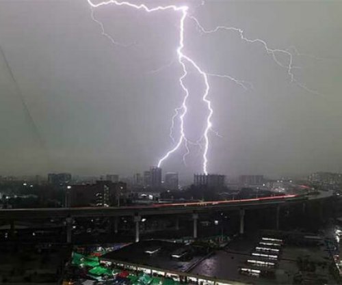 Të paktën 14 të vdekur nga rrufetë në Bangladesh, pas stuhive sezonale