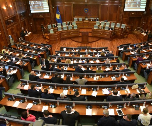 Përplasje në Kuvend rreth seancës për presidentin, opozita e Haxhiu shkëmbejnë akuza