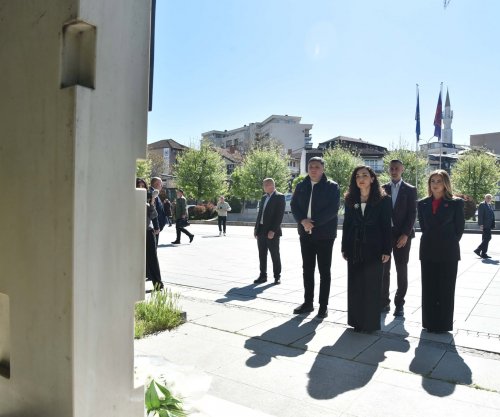 Osmani nderon të zhdukurit me dhunë gjatë luftës në Kosovë