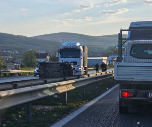 Vetaksident në rrugën Prishtinë-Pejë [foto]