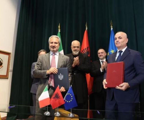 Nënshkruhet marrëveshja për ndërtimin e anijeve luftarake në Shqipëri