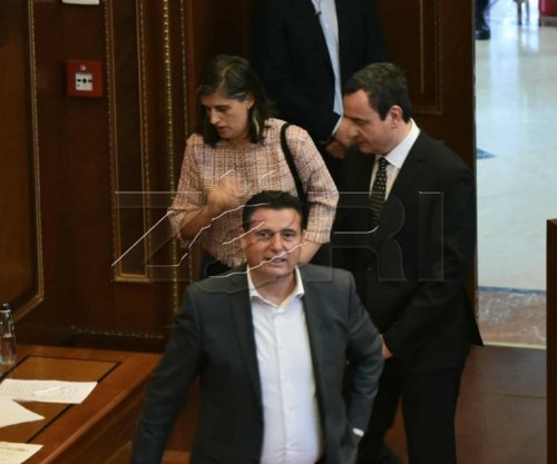 Bahtiri: Osmani përfaqëson interesat e Gjuriqit dhe Grenellit, jo Rugovës
