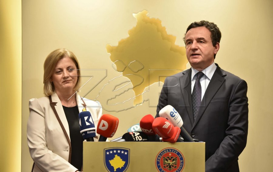 Pas britanikëve, edhe ambasada e SHBA-së mohon se përkrahu Feride Rushitin si kandidate për presidente