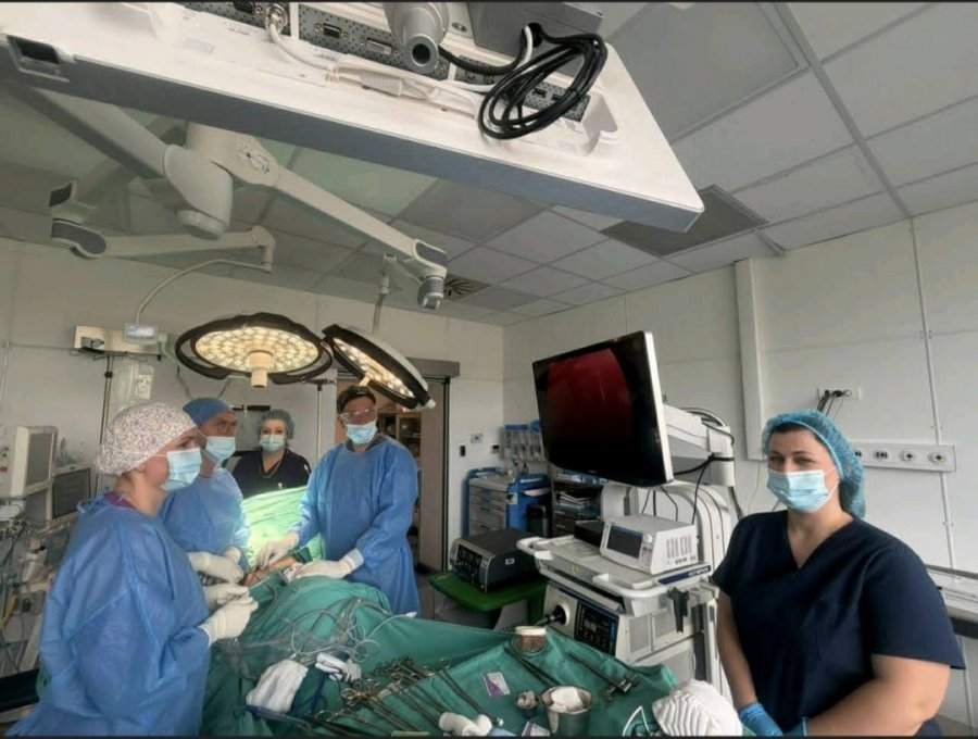 Hiqet plumbi nga mushkëria me metodën moderne VATS-Uniportal në QKUK