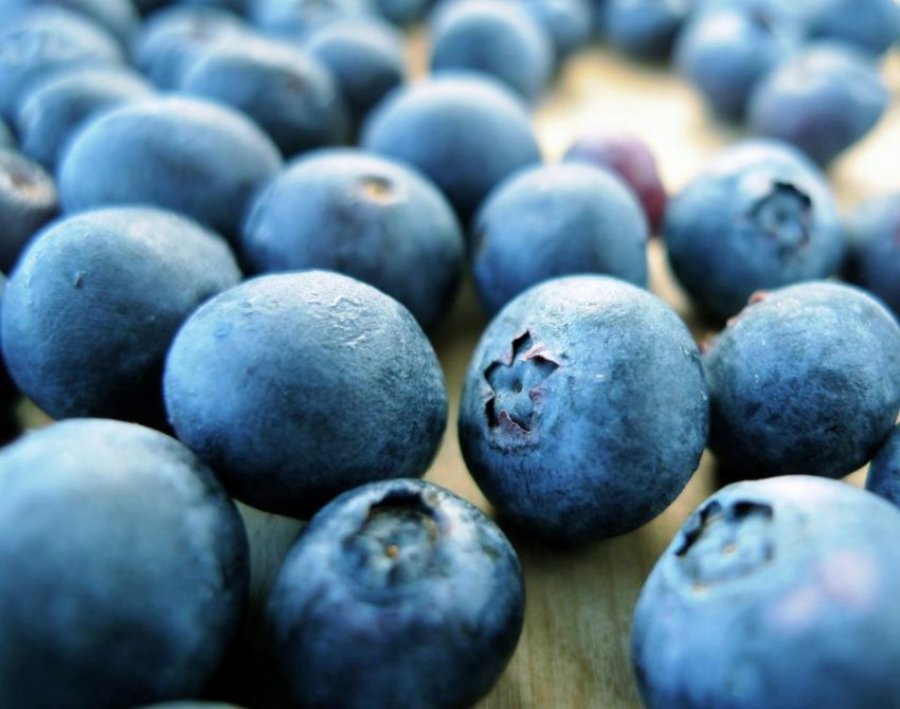 Pesë ushqime që zvogëlojnë shenjat e plakjes dhe mbrojnë nga stresi