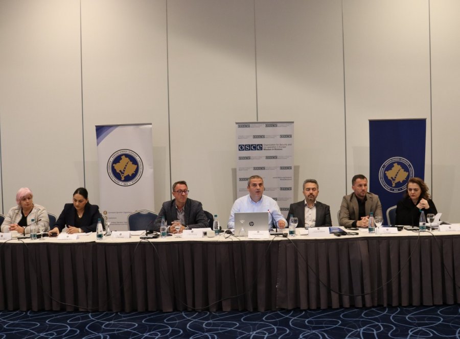 KQZ-ja diskuton me zyrtarët komunalë për sfidat e zgjedhjeve