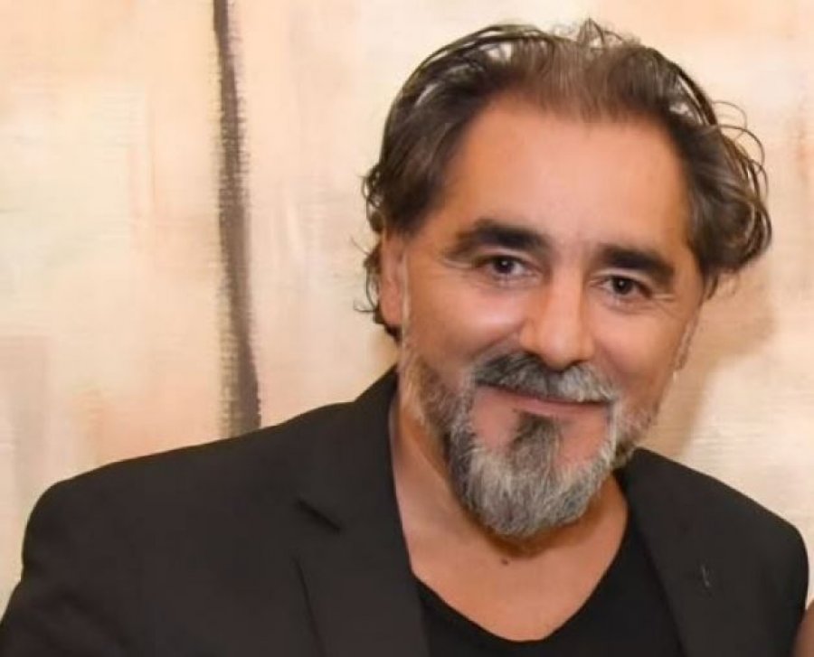 Lamtumira e fundit: Astrit Dushi vdiq ashtu siç jetoi, me muzikë 