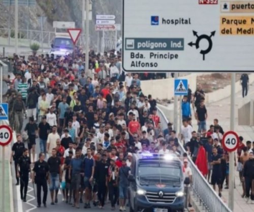 Rreth 49 mijë migrantë hyjnë në Ceuta, Spanja përforcon kufirin