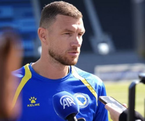 Dzeko rinovon me Schalke edhe për një sezon