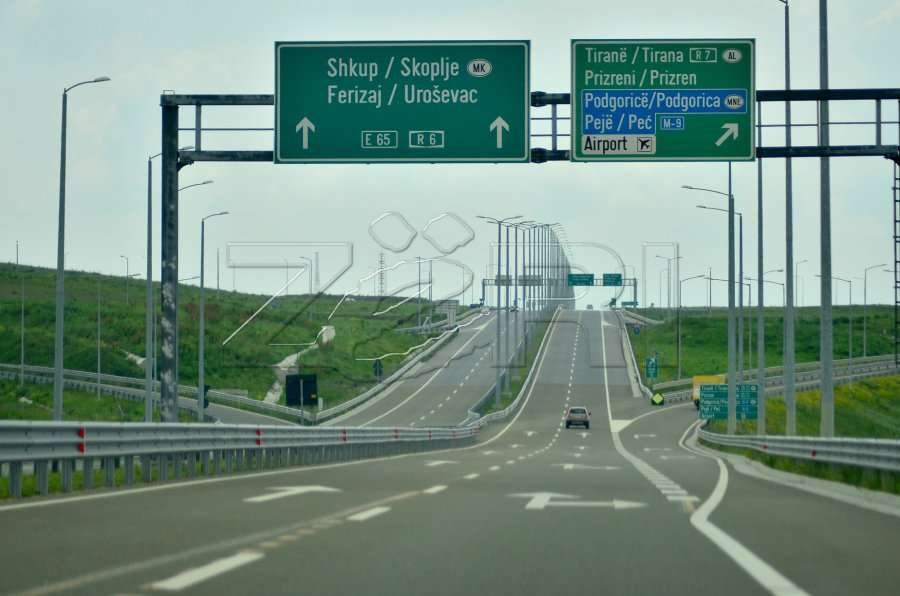 Të martën në autostrada s’lejohen automjetet me mbi 20 tonë
