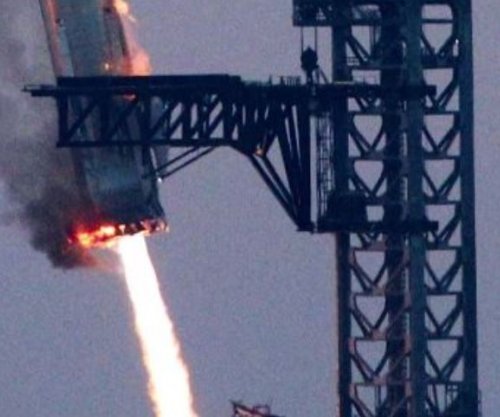 Raketa SpaceX pritet të përfundojë në Hënë, çfarë dihet deri tani?