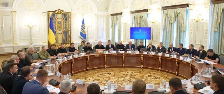 Ukraina mbledh Këshillin e Sigurisë dhe Mbrojtjes, diskutohen planet e rezistencës