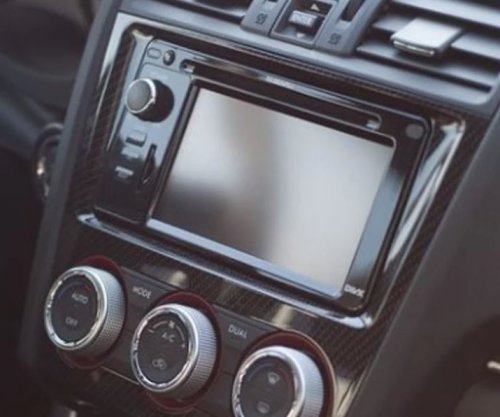 Pse zakonisht e ulim volumin e radios kur parkojmë në prapakthim?