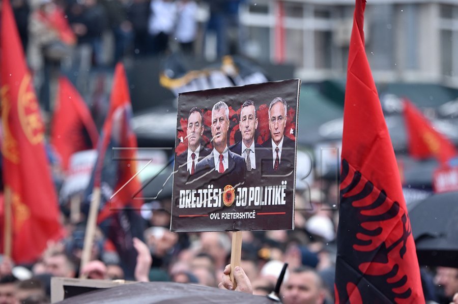 VATRA i bën thirrje Trumpit të ndërhyjë për ndaljen e procesit ndaj katërshes së UÇK-së në Hagë