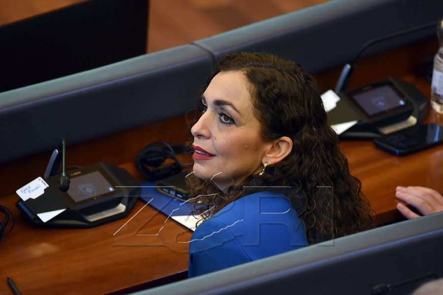 A do të qëndrojë Vjosa Osmani në politikë për t’u bërë presidente? Flet ish-presidentja